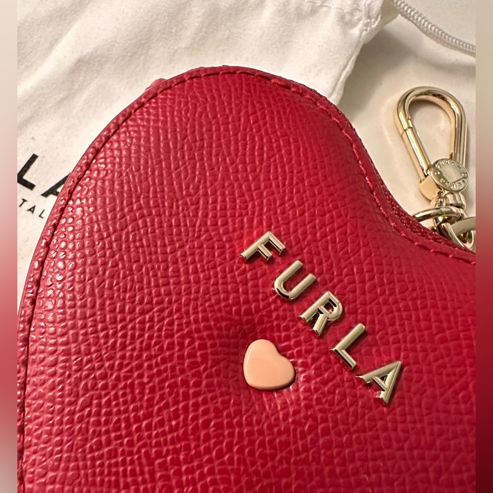 NWT! NEW! Furla Red Heart Key Holder with Gold Accents - Picture 2 of 5